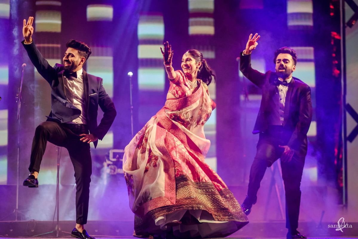 bollywood brother sister wedding dance songs